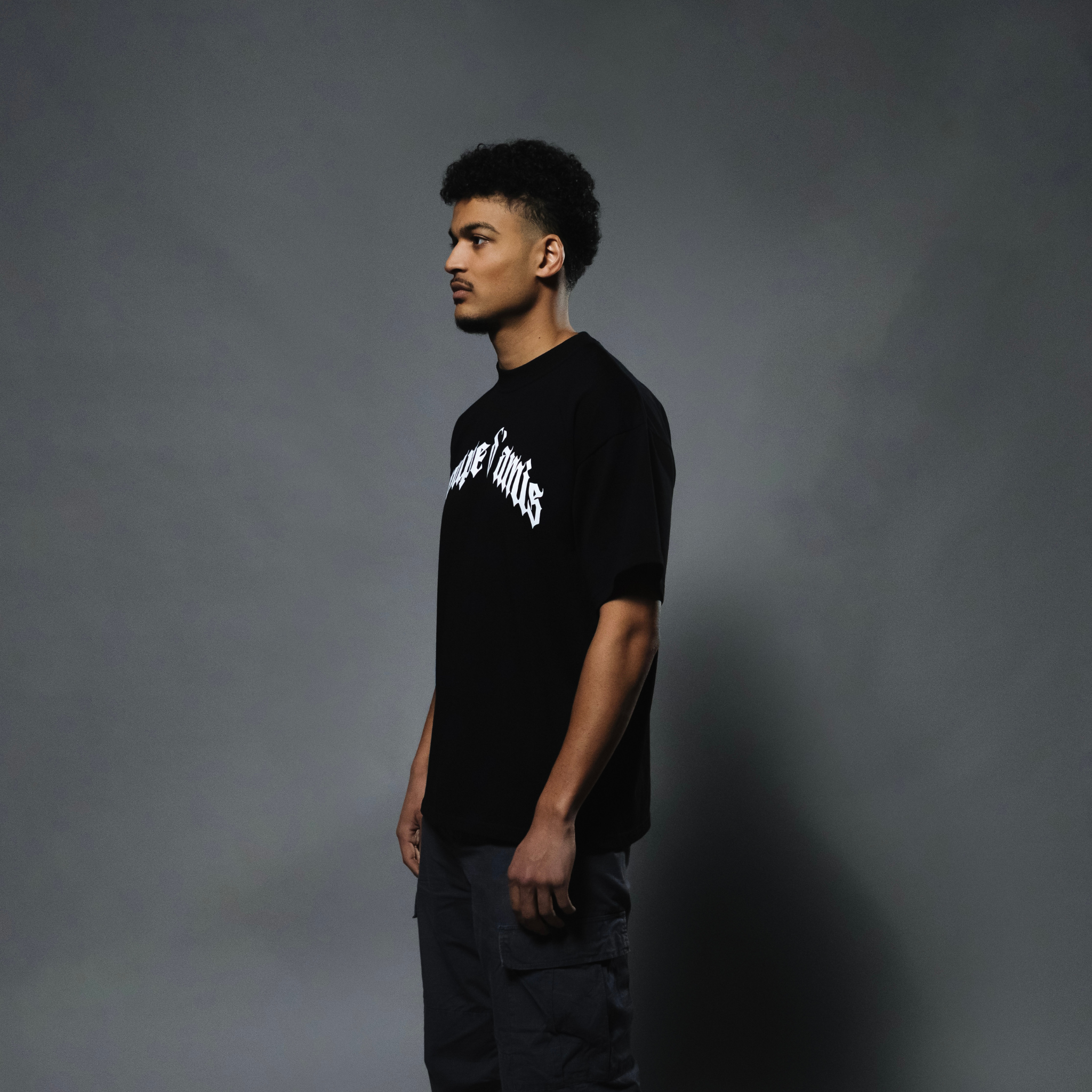 BLACK SCRIPT T-SHIRT